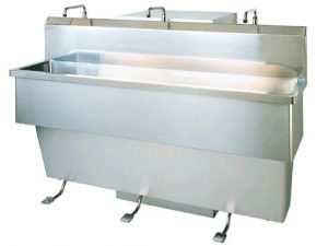 LAVABO INOX A 3 POSTI