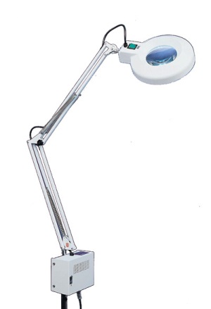 LAMPADA CON LENTE DI INGRANDIMENTO MODELLO L/20M – Galeno Filiale di Coremec